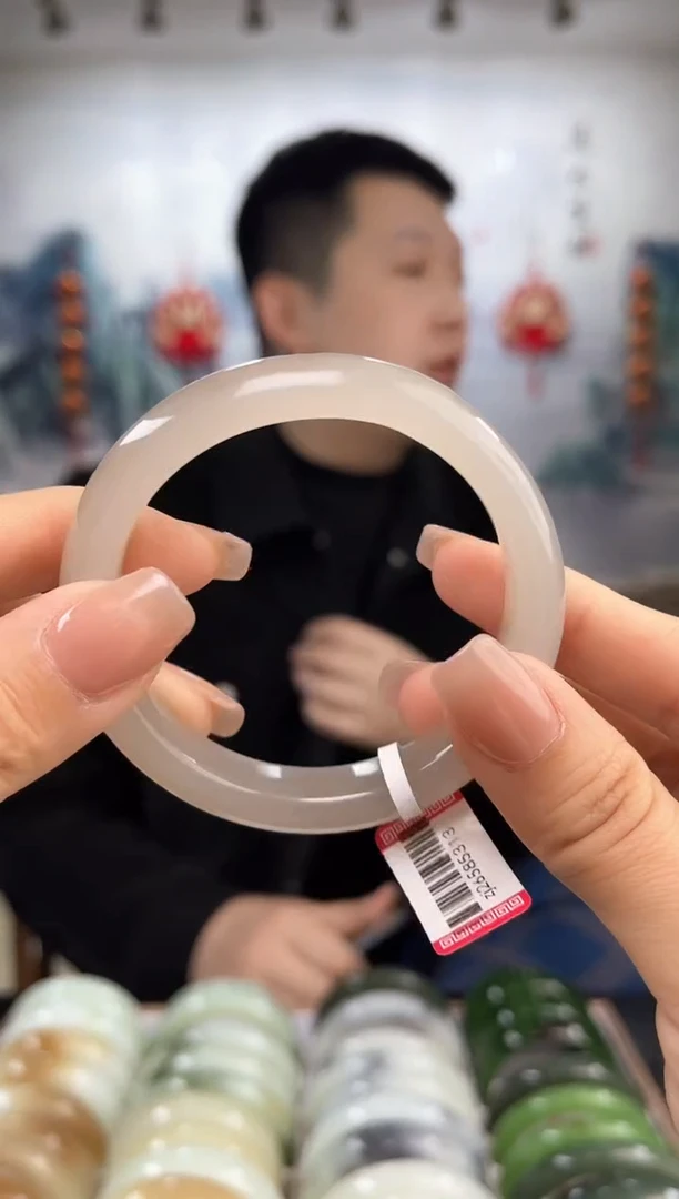 【闪购商品】和田玉手镯未镶嵌54+圈口5313