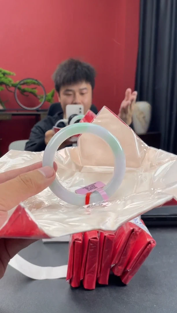 未镶嵌手镯翡翠3