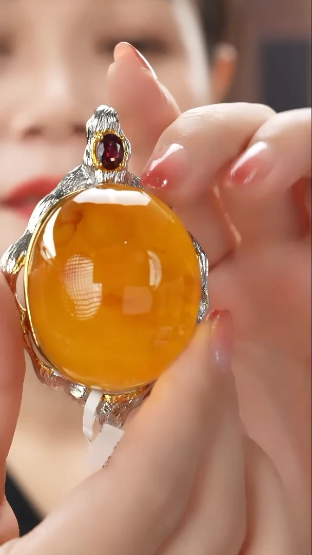 琥珀吊坠(不含链)未镶嵌特色蜜蜡吊坠