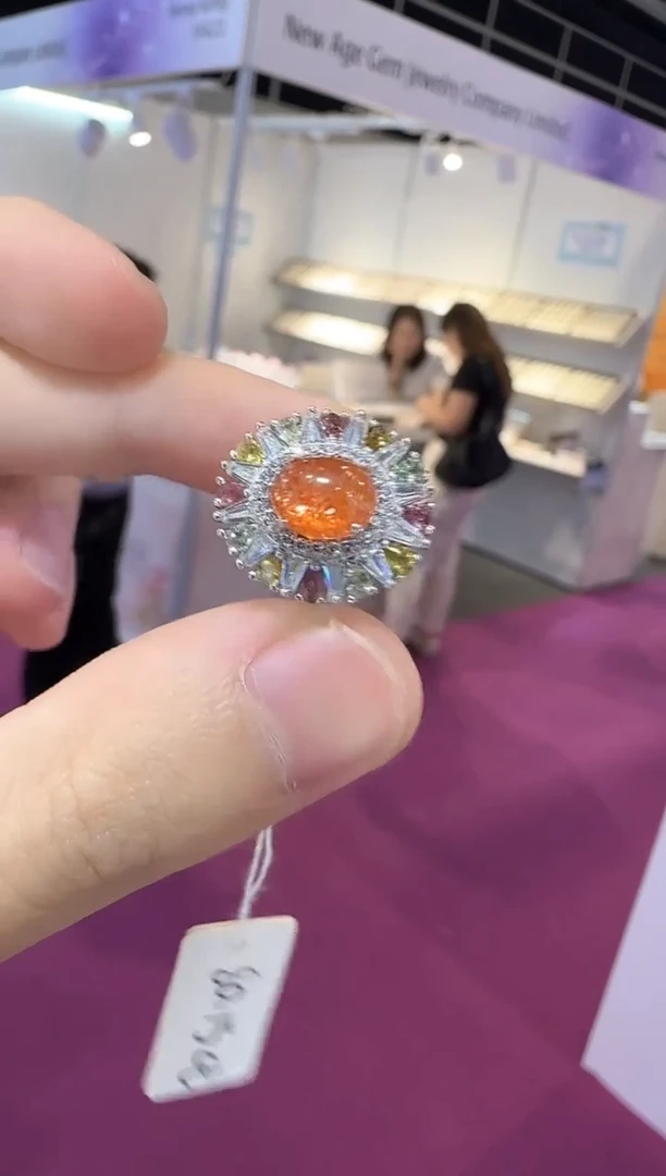 银S925镶嵌戒指拉长石9mm设计款金太阳