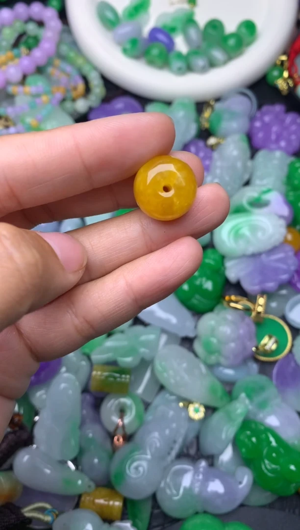 颈饰未镶嵌翡翠缅甸翡翠吊坠
