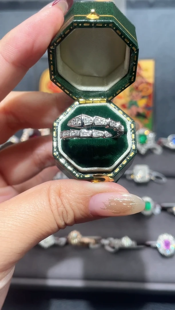 【闪购商品】钻石戒指/指环18K金镶嵌钻石戒指