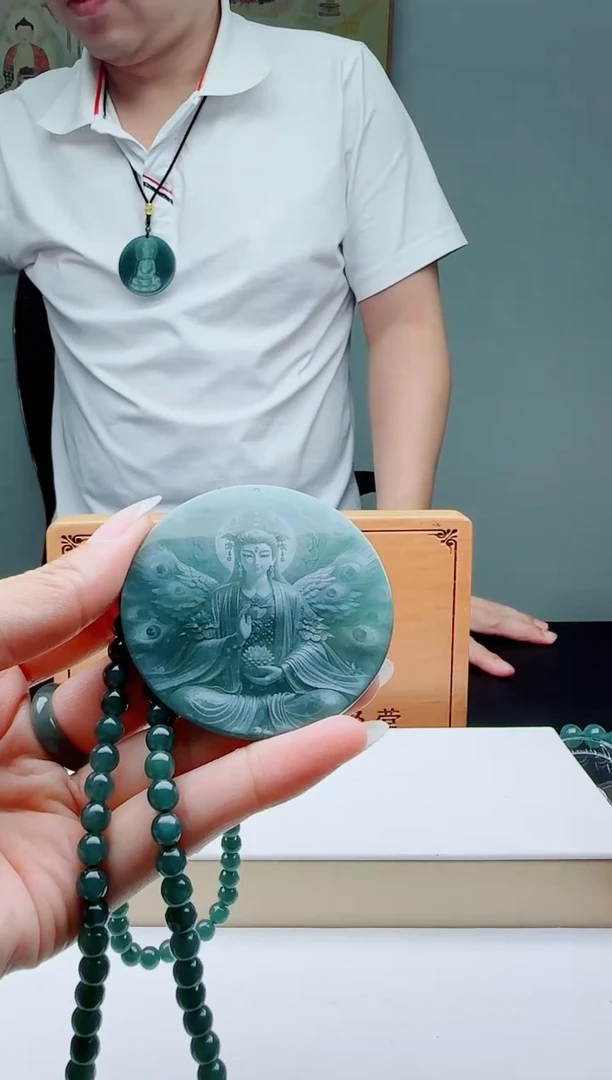 颈饰未镶嵌翡翠多样性发其一