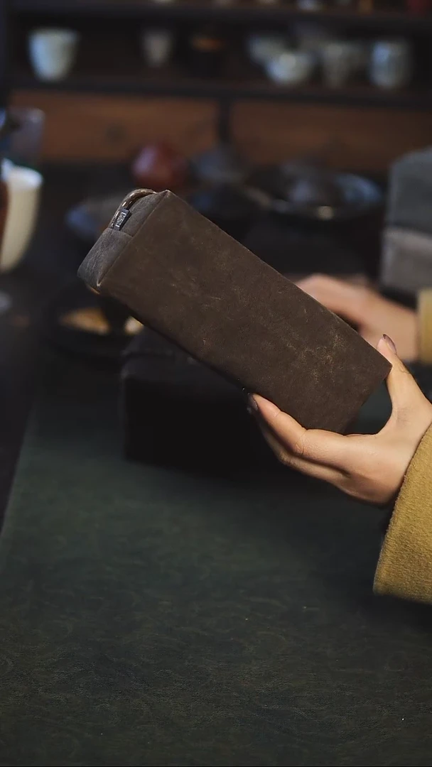 【闪购商品】几席之上 香云纱纸巾盒