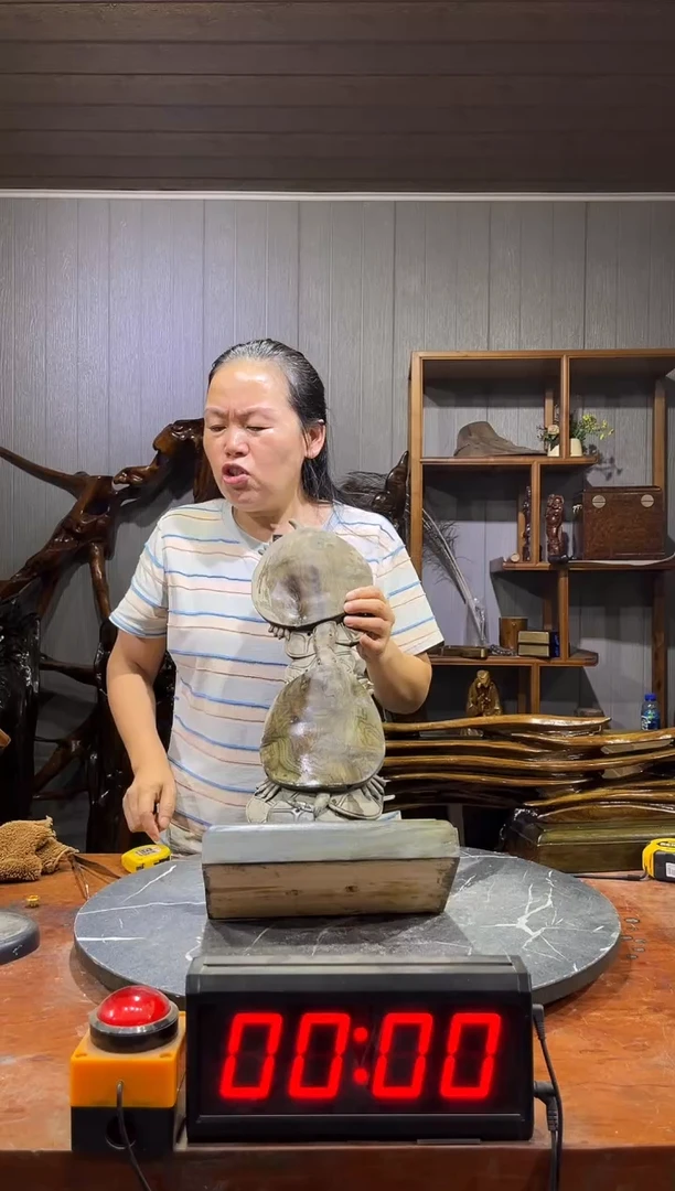 金丝楠快****满富甲一方摆件