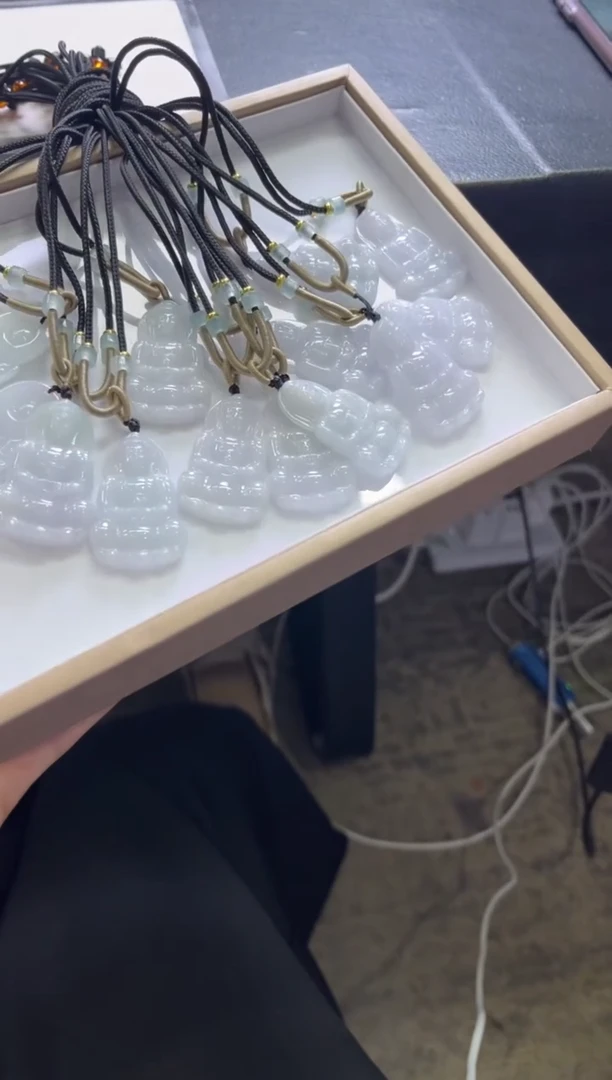 颈饰未镶嵌翡翠E9/多样性发一件/配绳子