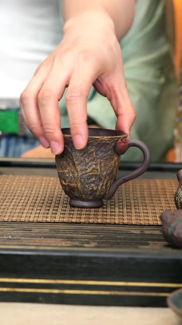 紫砂壶30《莲韵把杯》紫泥