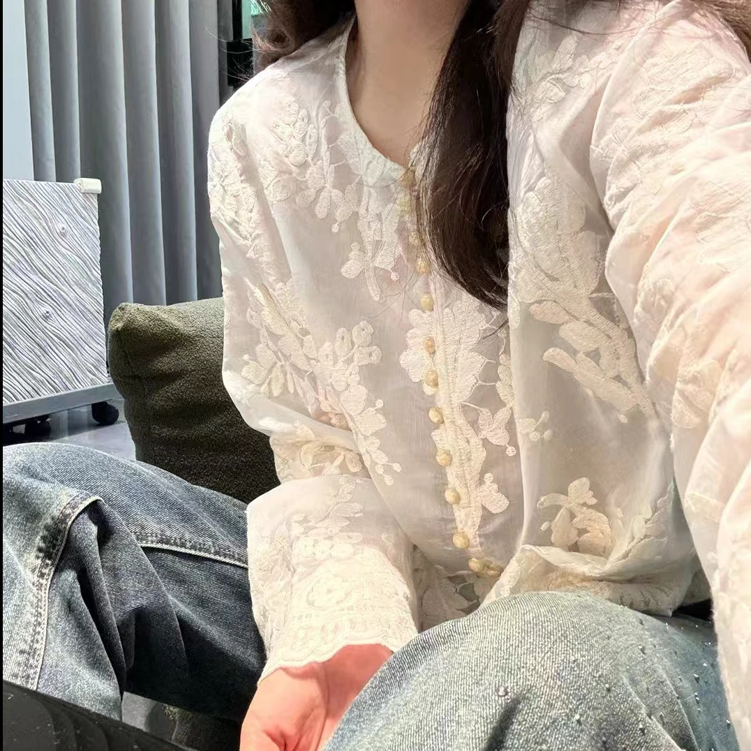 女款绣花轻国风重工提花镂空长袖小衫