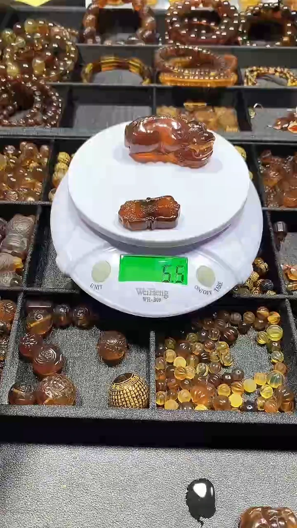 绿珀颈饰未镶嵌天然缅甸琥珀