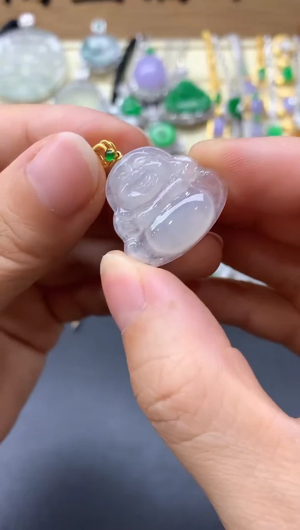 颈饰18K金镶嵌翡翠42-中国好珍宝