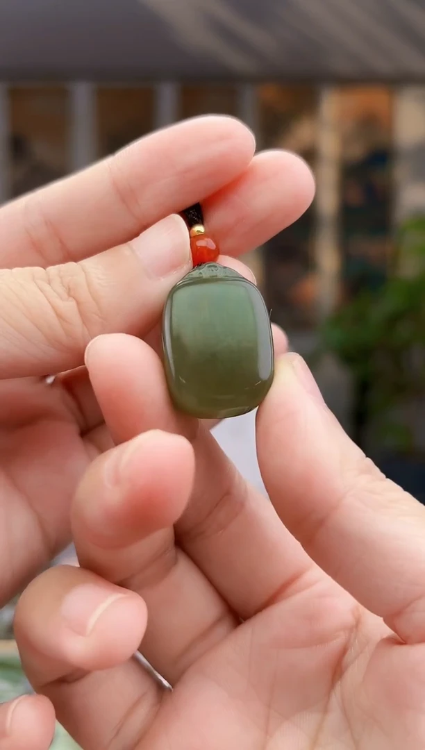 未镶嵌和田玉挂件拍一发一