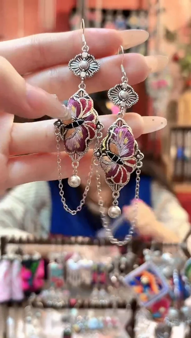 织绣云织谣民族风精美饰品  426*