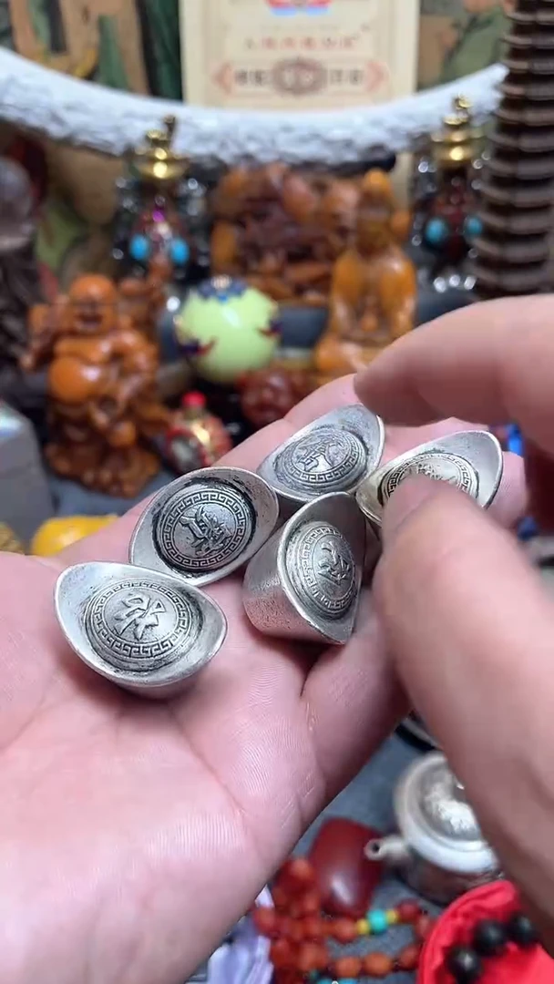 扇子老板娘好物推见啊