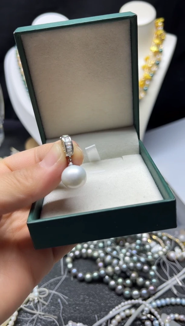 淡水珍珠未镶嵌颈饰多人