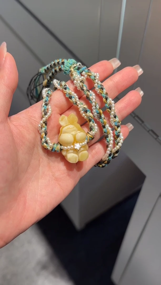 琥珀未镶嵌珠宝奇石兔子吊坠