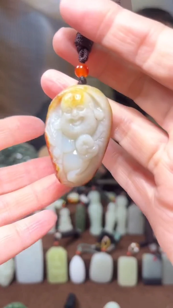 颈饰未镶嵌和田玉·