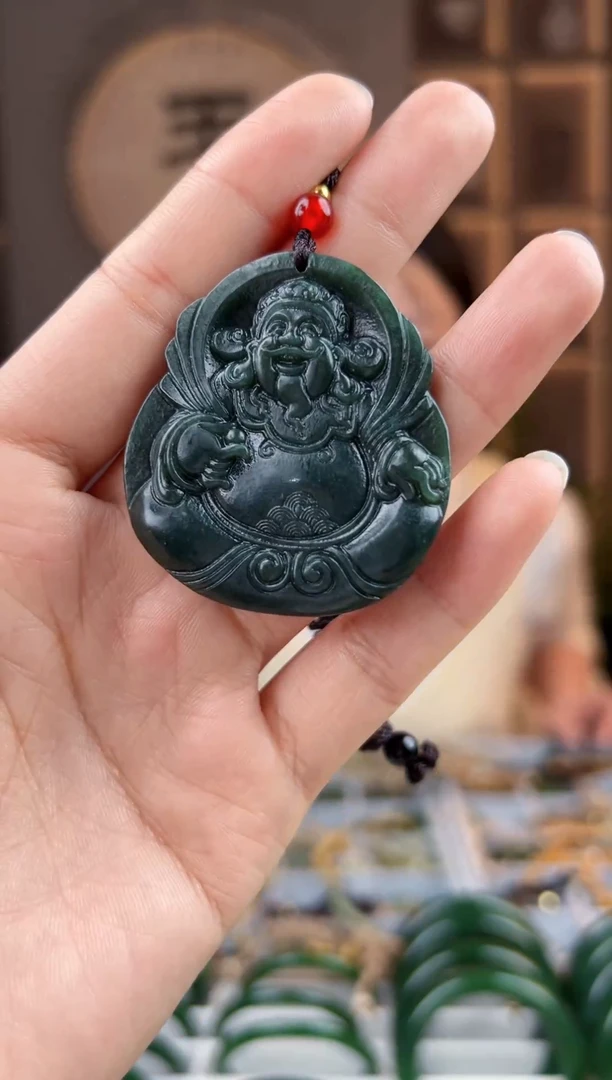 颈饰未镶嵌和田玉拍一发一，拍一发一