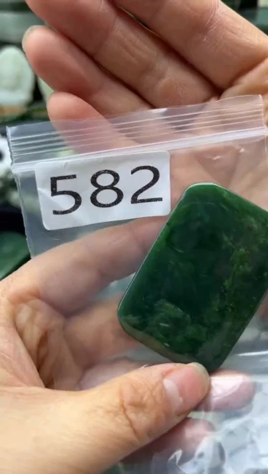 未镶嵌和田玉珠宝半成品牌子