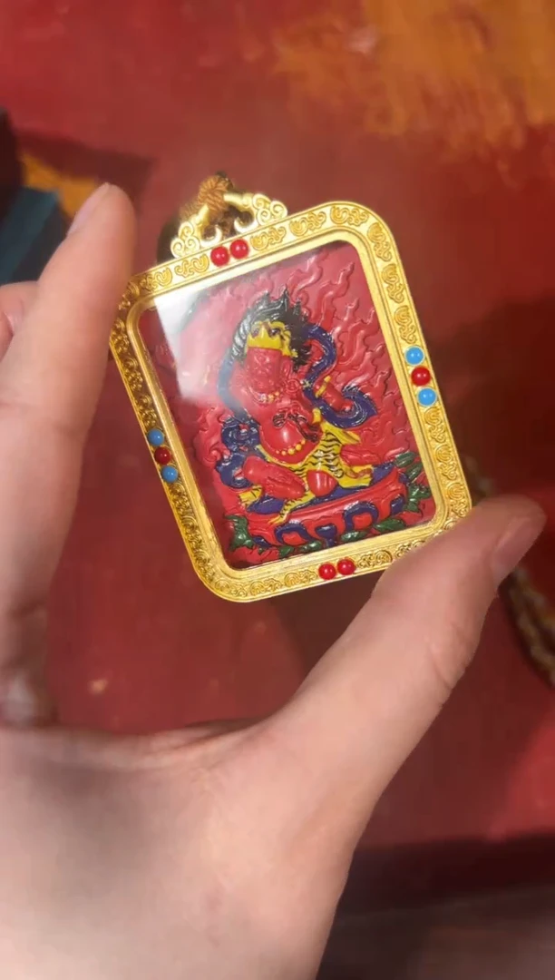 吊坠龙妹的唐卡tk16