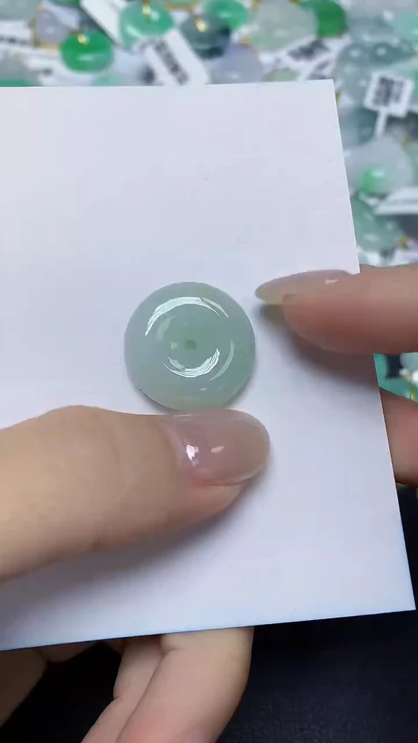 翡翠未镶嵌颈饰天然缅甸翡翠A货