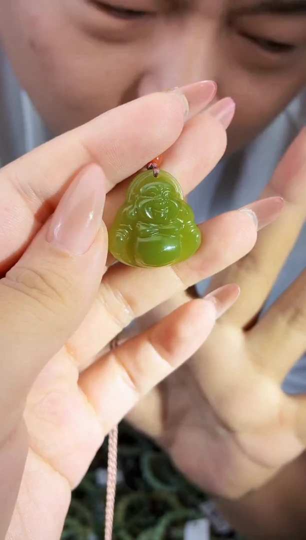 和田玉未镶嵌颈饰拍一发一