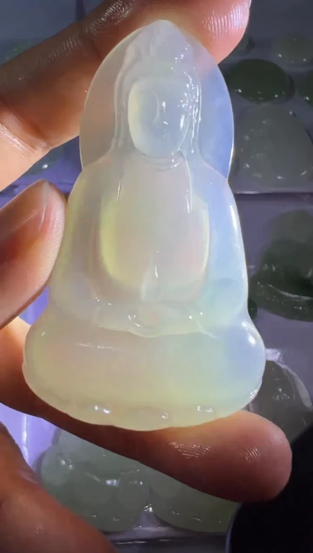 未镶嵌定制翡翠观音