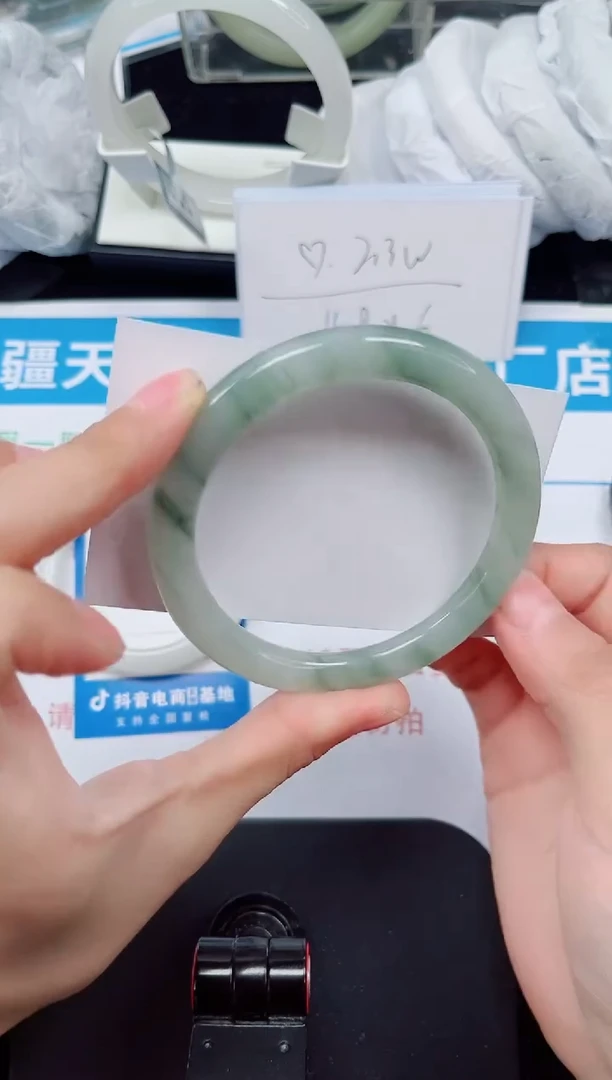 未镶嵌手镯石英质玉268-59/60/61