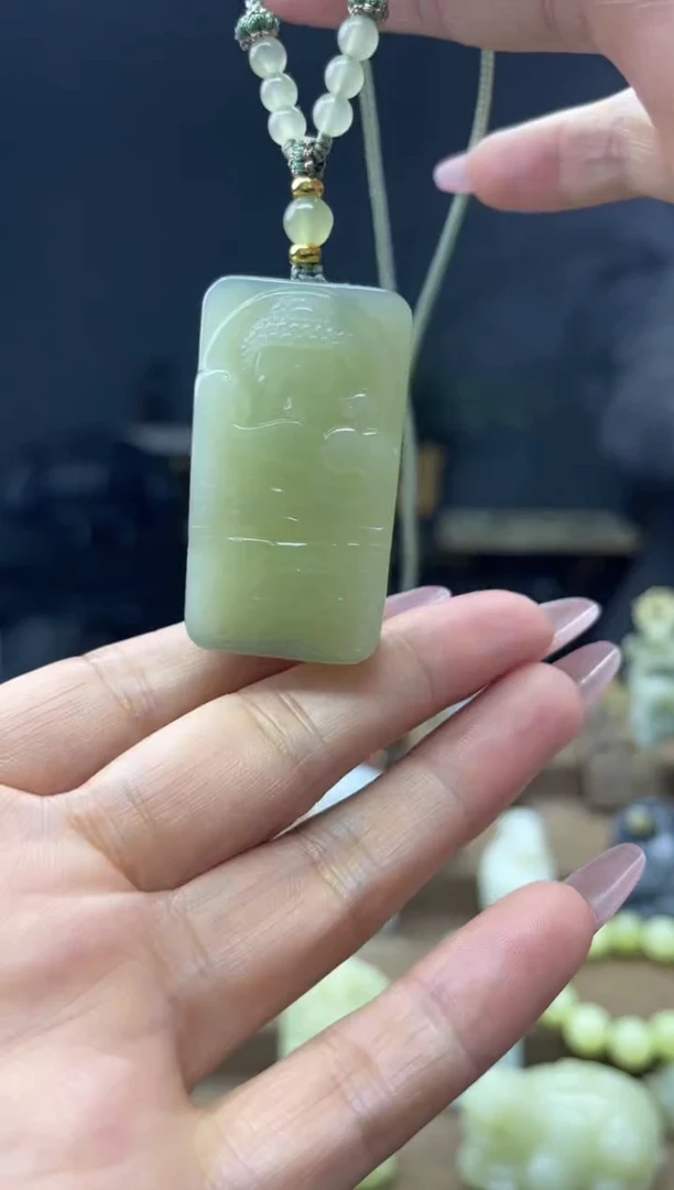 颈饰未镶嵌和田玉1