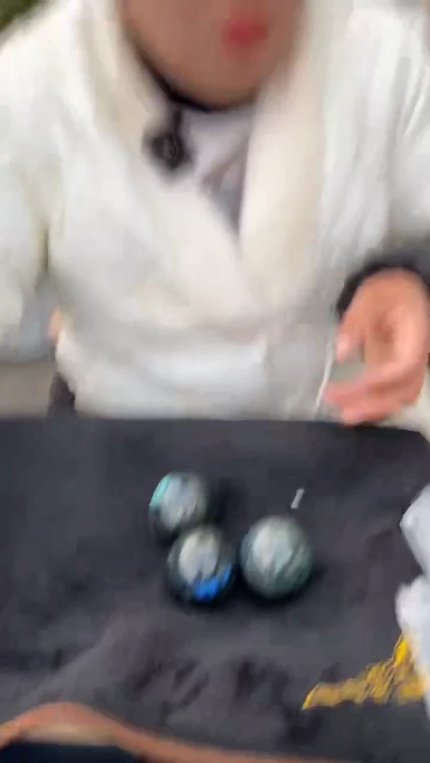 【闪购商品】拉长石球未镶嵌拉长石球D386多样性发其一