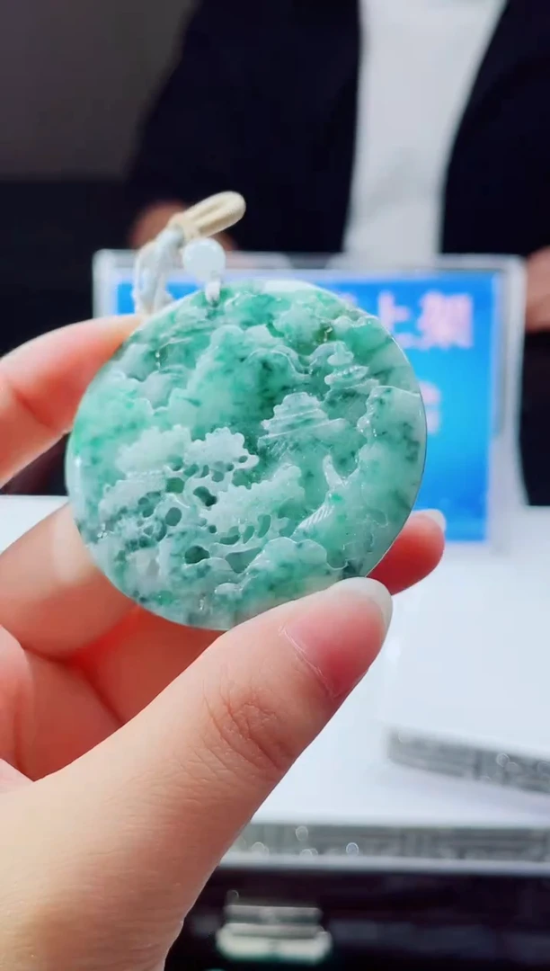 颈饰未镶嵌翡翠翡翠多样性发其一