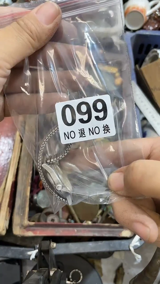 自*哥所拍商品均为残品，付款表示默认，不退不换，看好下单，