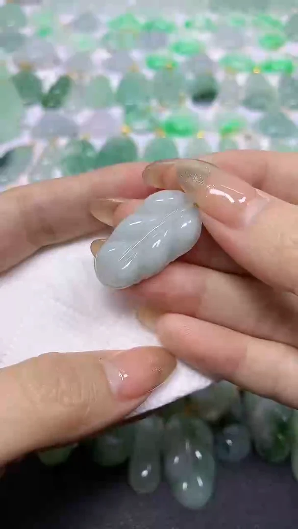 颈饰未镶嵌翡翠A货