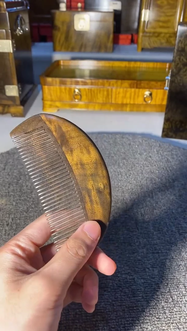 【闪购商品】金丝楠木艺阴沉梳子F21