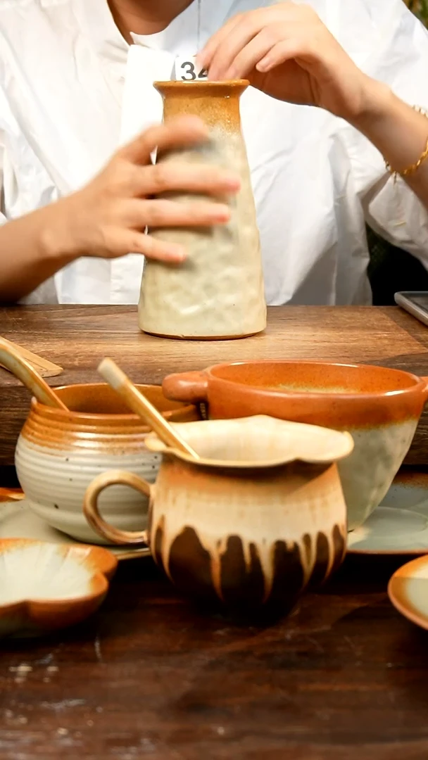 盘高颜值粗陶餐具限时抢购
