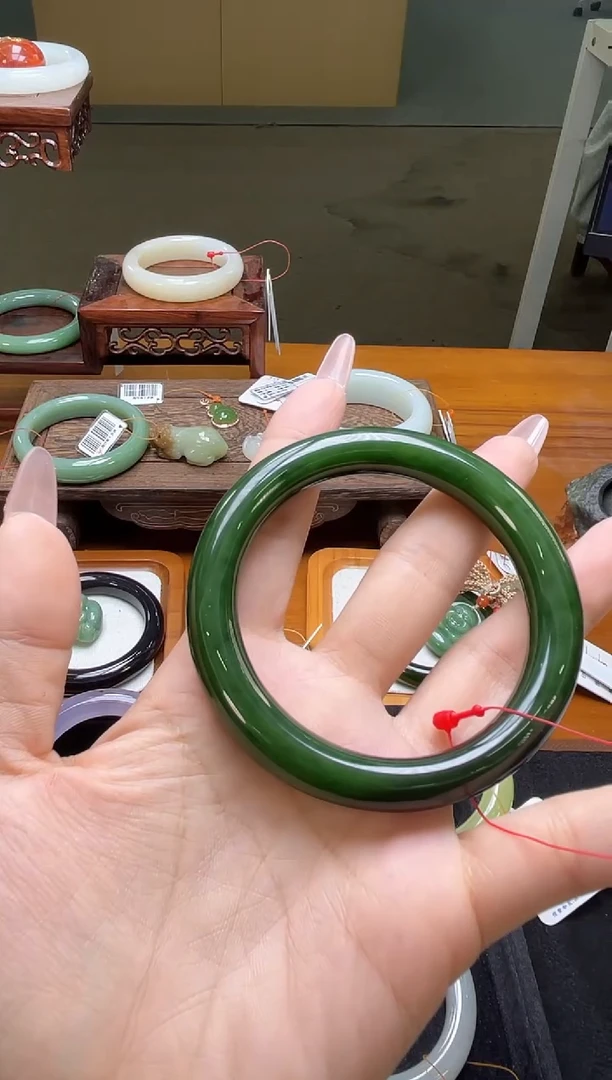 未镶嵌手镯和田玉俄七碧玉 57圈 9016027