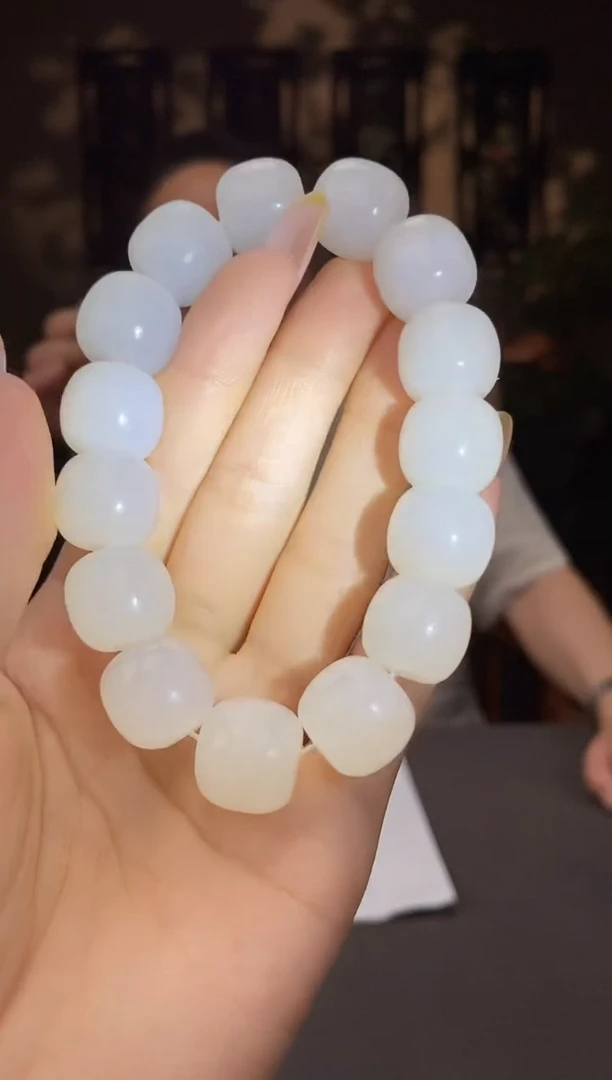 和田玉未镶嵌颈饰C568