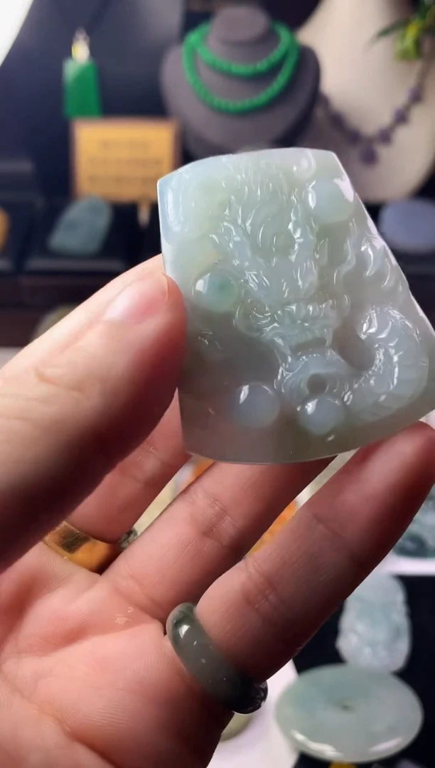 未镶嵌定制翡翠梦**歌毛货不退不换