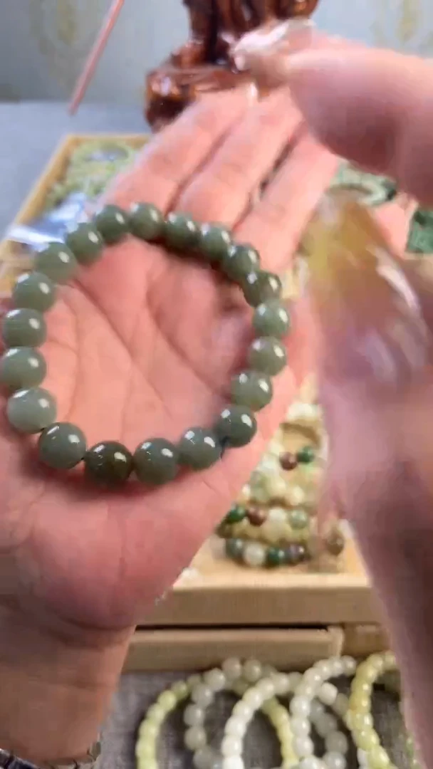 未镶嵌手链和田玉和田玉手链1