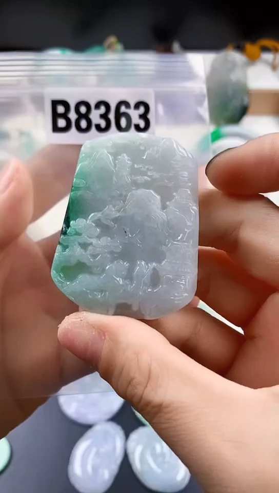 颈饰未镶嵌翡翠天然翡翠吊坠挂件