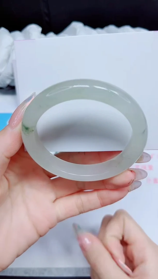 石英质玉手镯未镶嵌299