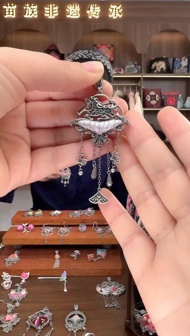 【闪购商品】织绣扶光苗绣传承46