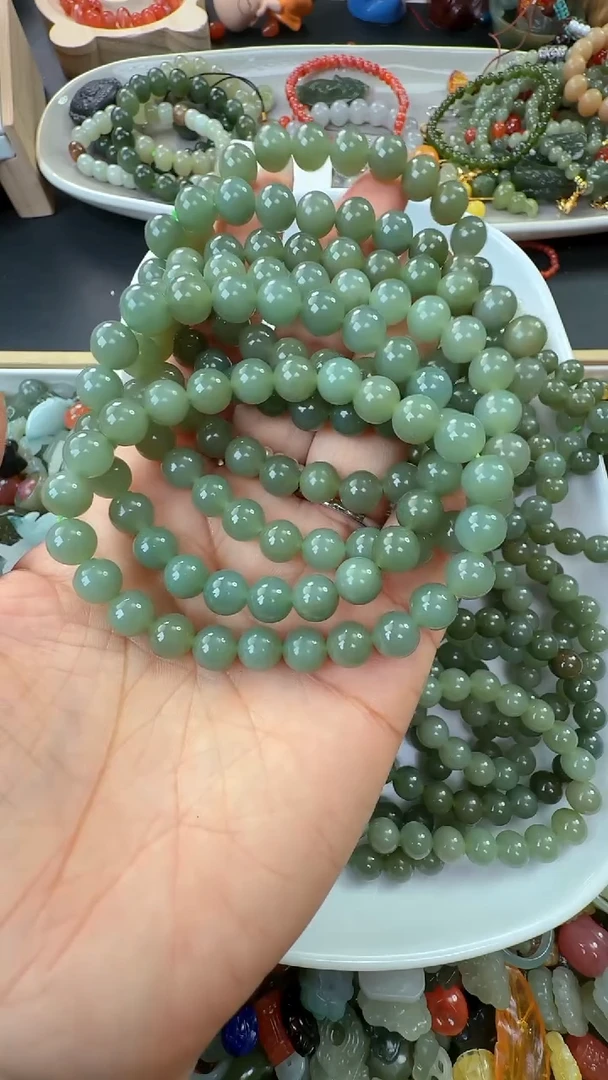 未镶嵌手链和田玉A1多样性发其一