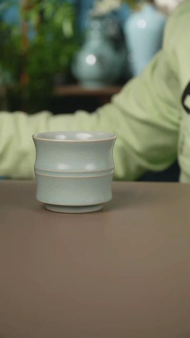 仿古天青竹节杯微暇