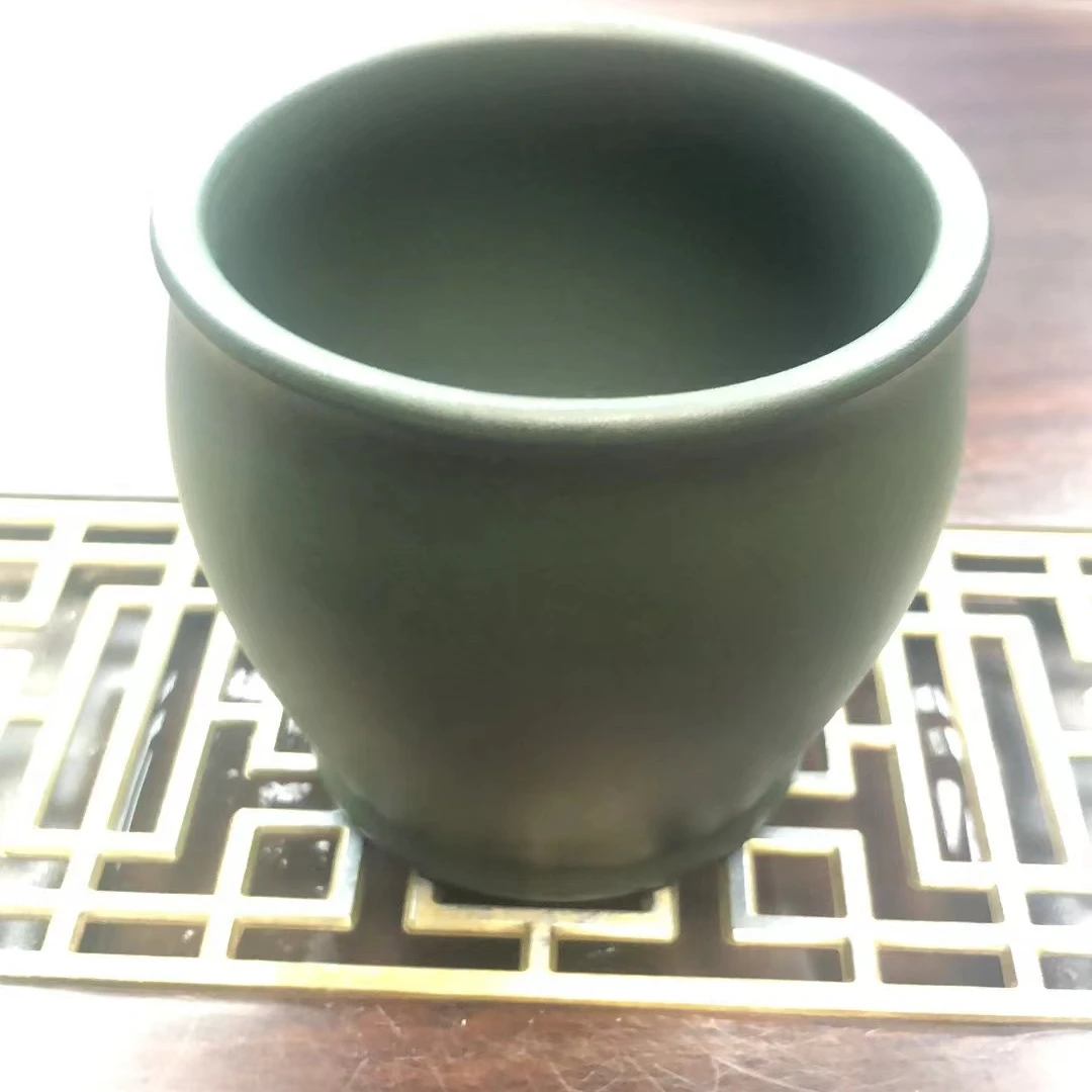宜兴紫砂绿泥手工主人杯