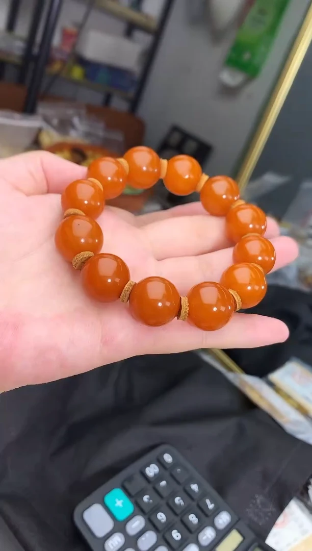 未镶嵌琥珀珠宝奇石103