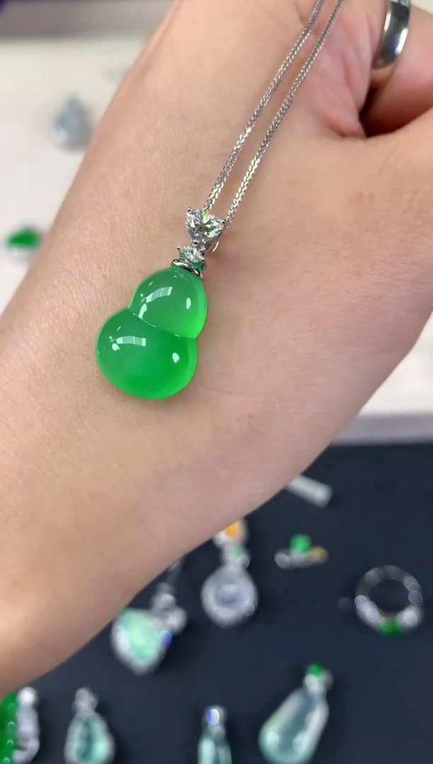 翡翠18K金镶嵌吊坠(不含链)赵***️A13|128000