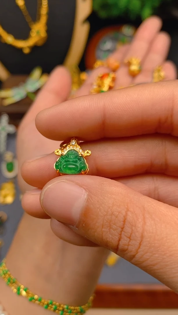 【闪购商品】翡翠吊坠(不含链)银S925镶嵌财神佛公万能扣