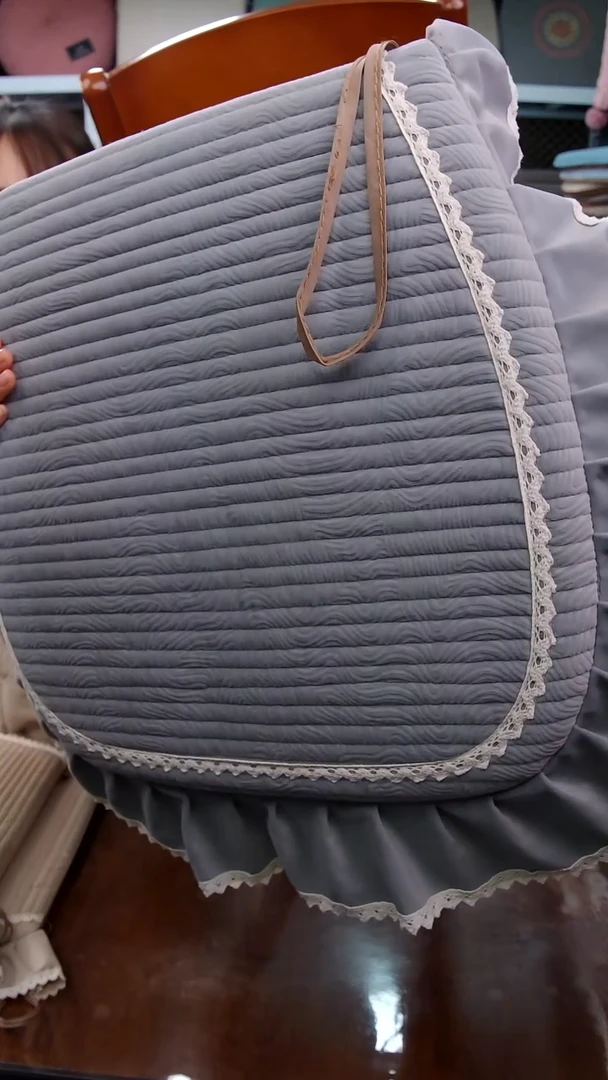 布细绒—横条：灰色4个