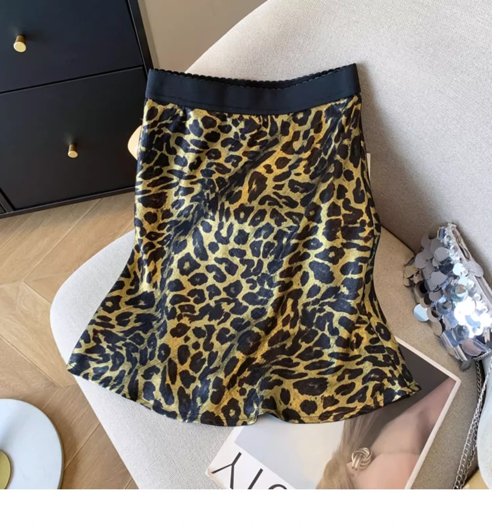 A字裙自然腰豹纹短裙薄款半身裙印花百搭夏季性感女士时尚