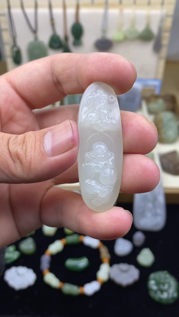 颈饰未镶嵌和田玉和田玉吊坠